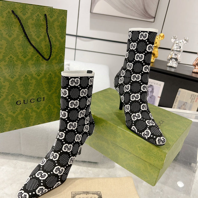 ANKLE BOOTS IN BLACK MIX WHITE KNITTED FABRIC WITH RETRO STYLE