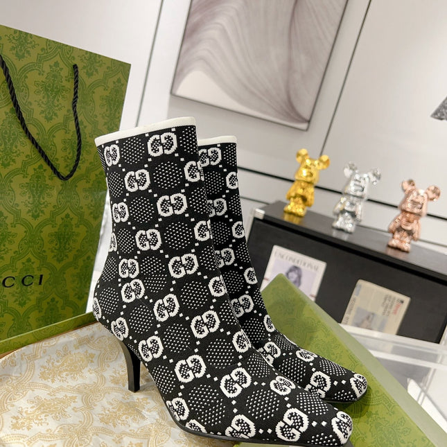 ANKLE BOOTS IN BLACK MIX WHITE KNITTED FABRIC WITH RETRO STYLE