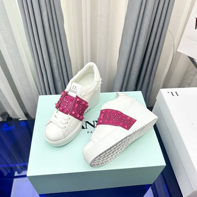FLATFORM ROCKSTUD UNTITLED SNEAKER IN WHITE MIX MAGENTA PURPLE CALFSKIN WITH RHINSTONES