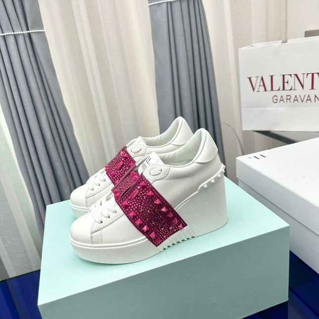 FLATFORM ROCKSTUD UNTITLED SNEAKER IN WHITE MIX MAGENTA PURPLE CALFSKIN WITH RHINSTONES