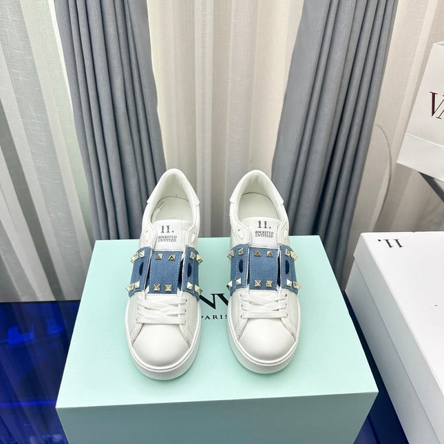 FLATFORM ROCKSTUD UNTITLED SNEAKER IN WHITE CALFSKIN MIX AEGEAN BLUE FABRIC