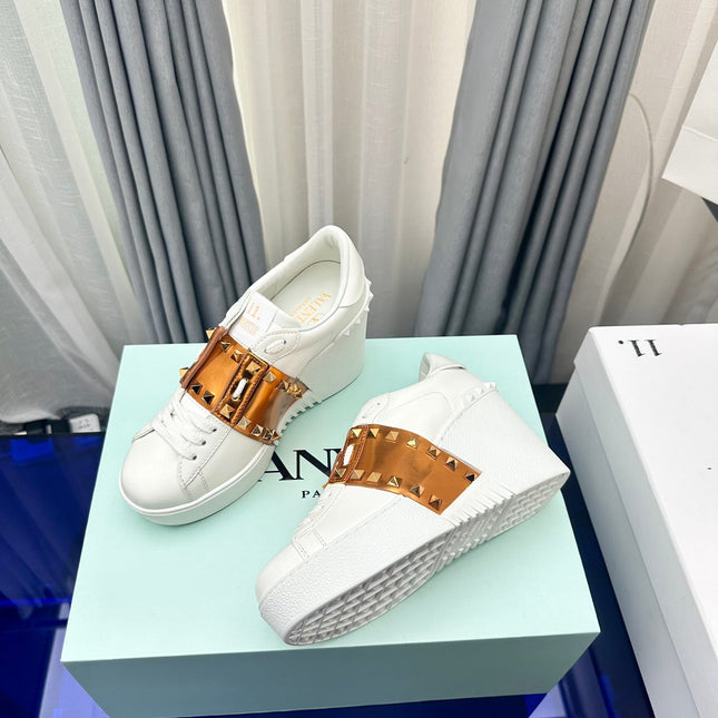 FLATFORM ROCKSTUD UNTITLED SNEAKER IN WHITE MIX COPPER BROWN CALFSKIN