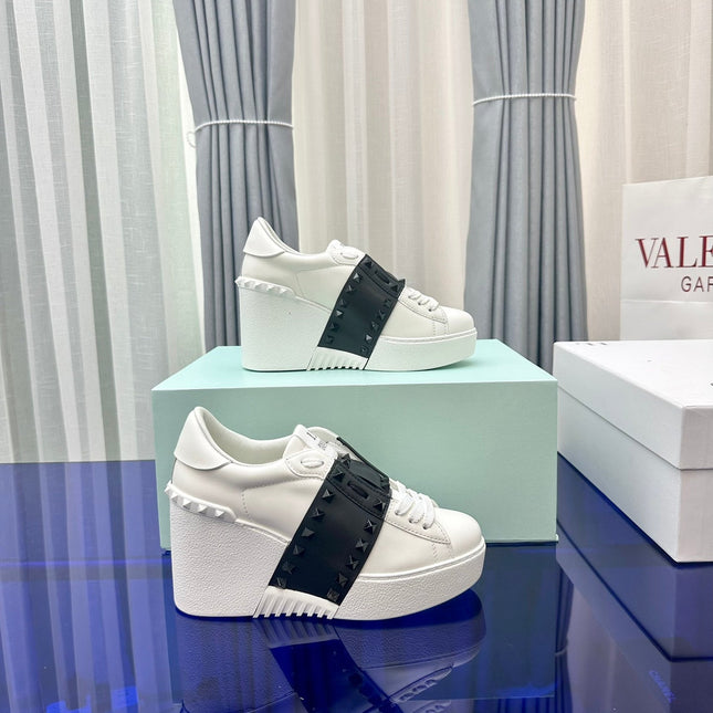 FLATFORM ROCKSTUD UNTITLED SNEAKER IN WHITE MIX BLACK CALFSKIN