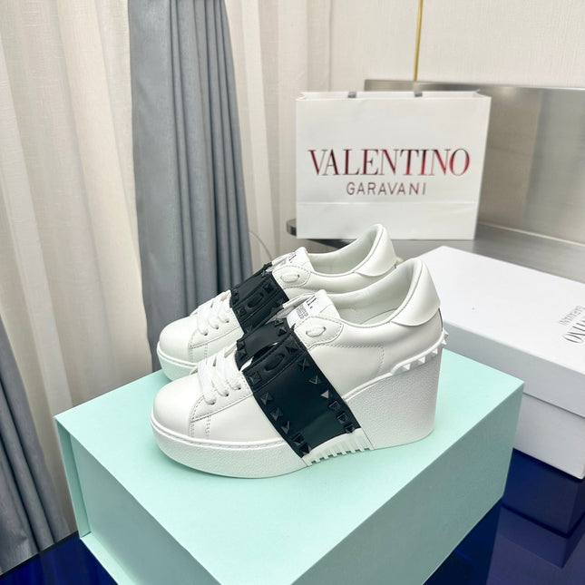 FLATFORM ROCKSTUD UNTITLED SNEAKER IN WHITE MIX BLACK CALFSKIN