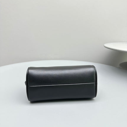 TOP-HANDLE 18 BAG IN BLACK CALFSKIN