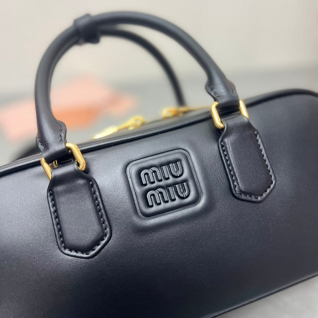 ARCADIE BAG 27 IN BLACK SHINY CALFSKIN