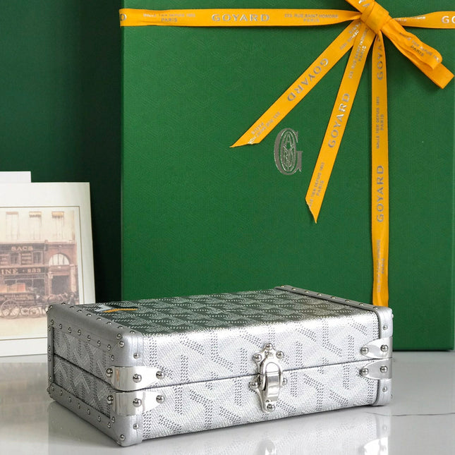 MINAUDIERE TRUNK BAG 17 IN WHITE GOYARDINE CANVAS