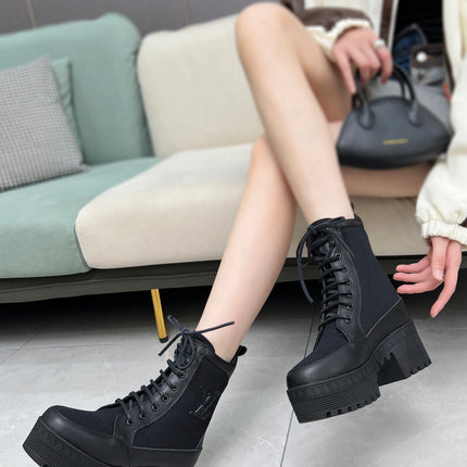 LAUREATE PLATFORM DESERT BOOT IN BLACK JACQUARD AND CALFSKIN