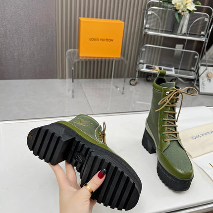 LAUREATE PLATFORM DESERT BOOT IN DARK OLIVE GREEN JACQUARD AND CALFSKIN