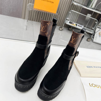 LAUREATE PLATFORM DESERT BOOT IN BLACK SUEDE AND BROWN CALFSKIN
