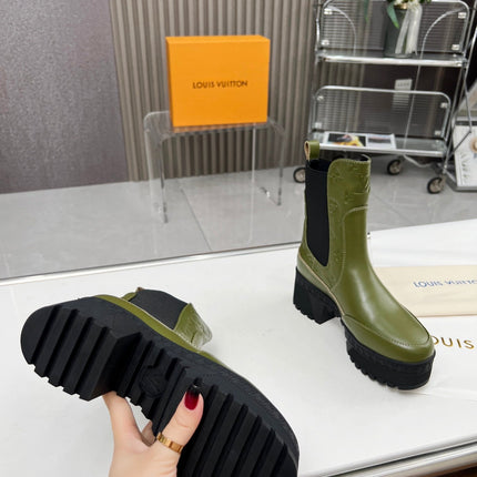 LV WOMEN SHORT BOOT IN DARK OLIVE GREEN CALFSKIN
