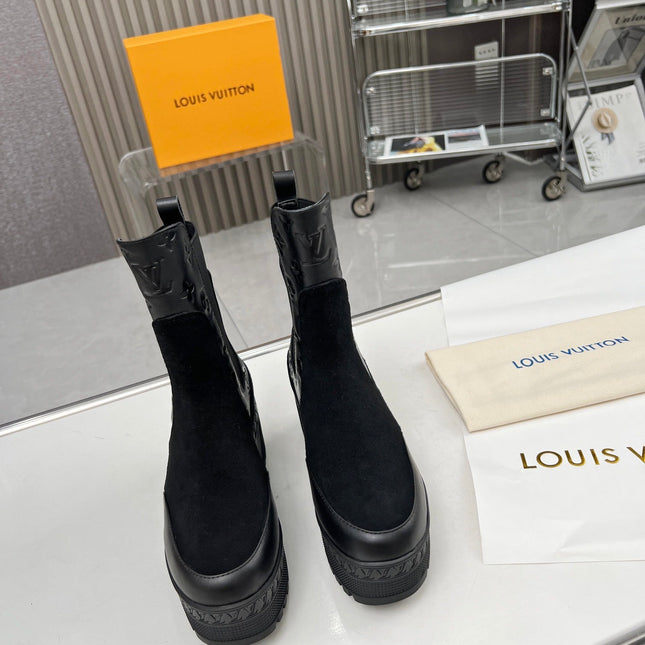 LV WOMEN SHORT BOOT IN BLACK CALFSKIN AND SUEDE