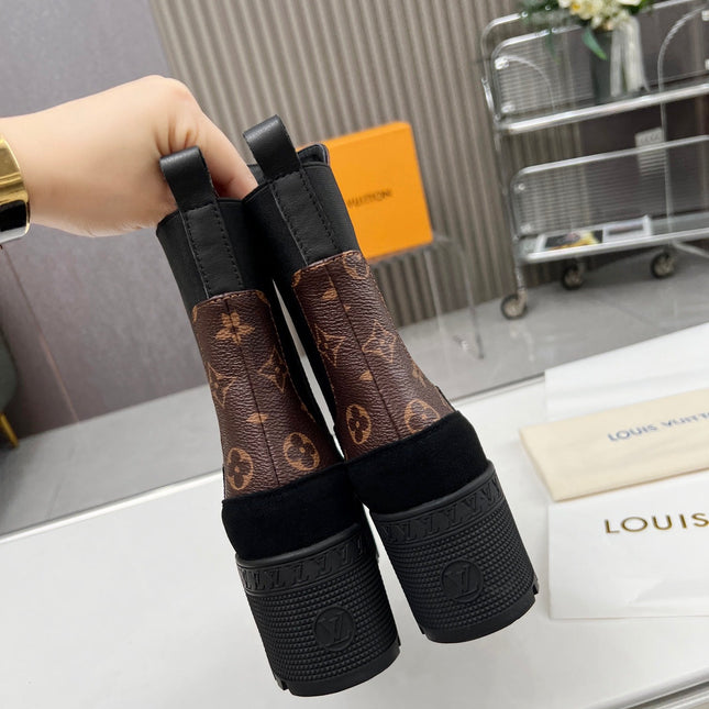 LV WOMEN SHORT BOOT IN BLACK SUEDE AND CHOCOLATE BROWN CALFSKIN