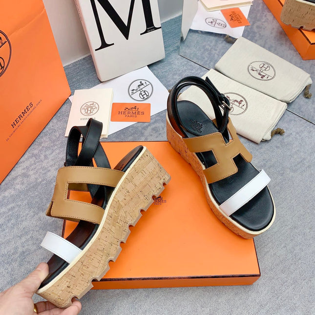 HAVANE 30 SANDAL IN WHITE AND PEANUT BROWN CALFSKIN