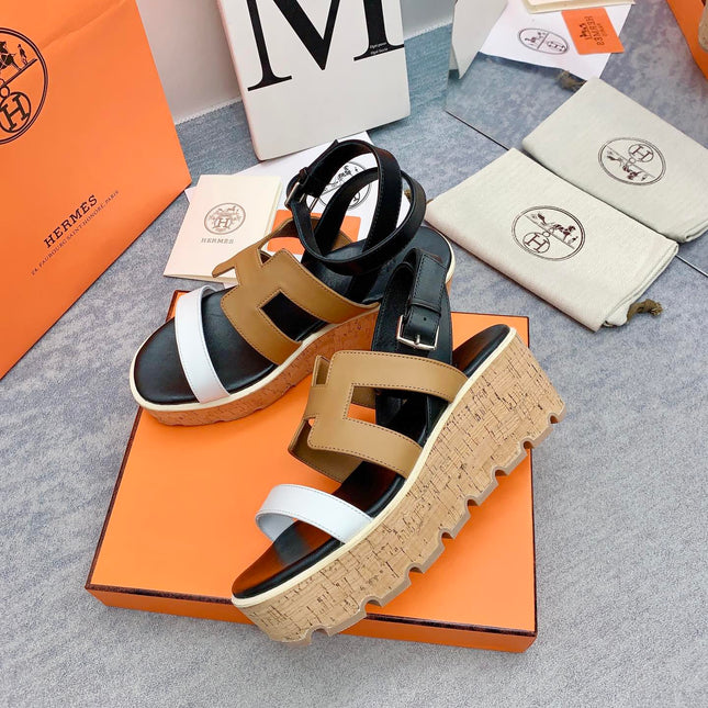 HAVANE 30 SANDAL IN WHITE AND PEANUT BROWN CALFSKIN