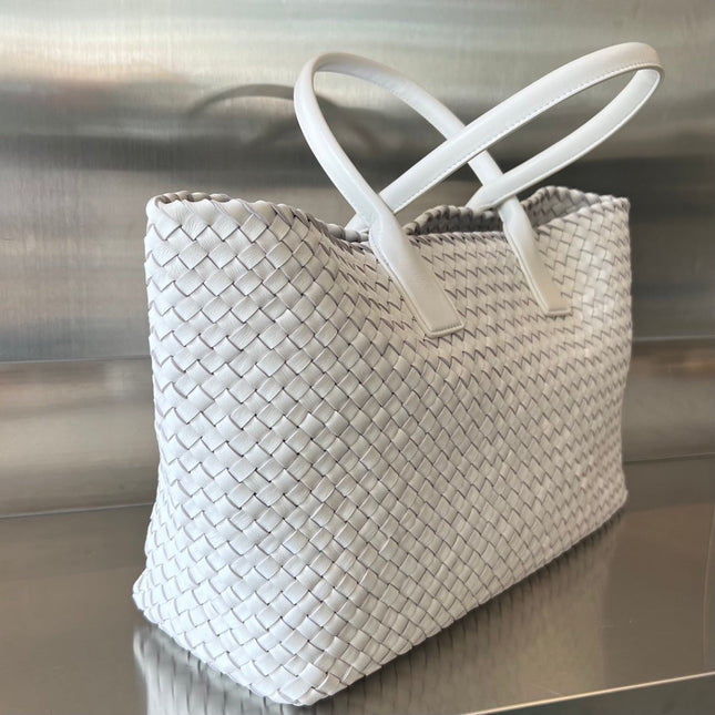 LARGE CABAT 51 IN WHITE LAMBSKIN