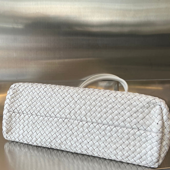 LARGE CABAT 51 IN WHITE LAMBSKIN