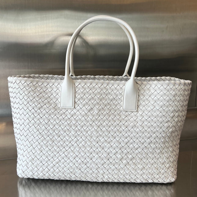 LARGE CABAT 51 IN WHITE LAMBSKIN