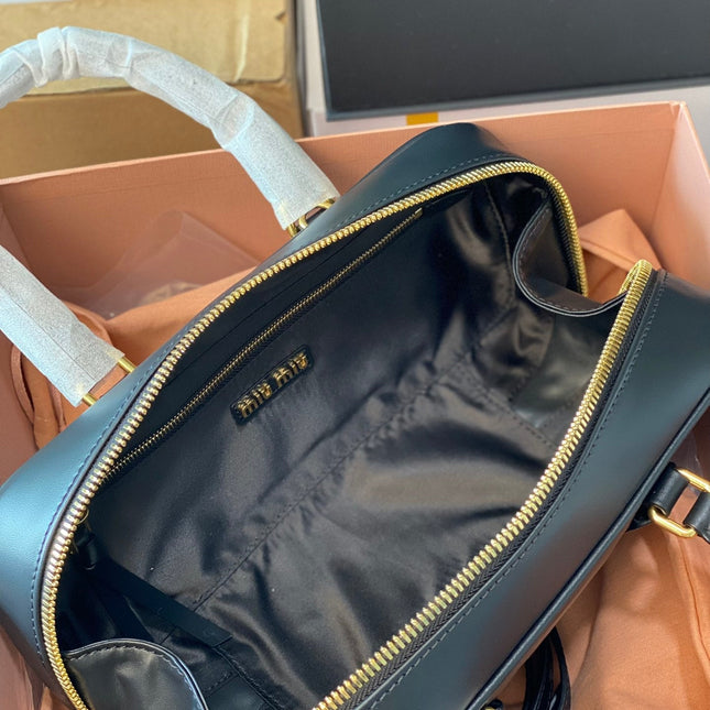 ARCADIE 27 BAG IN BLACK LEATHER