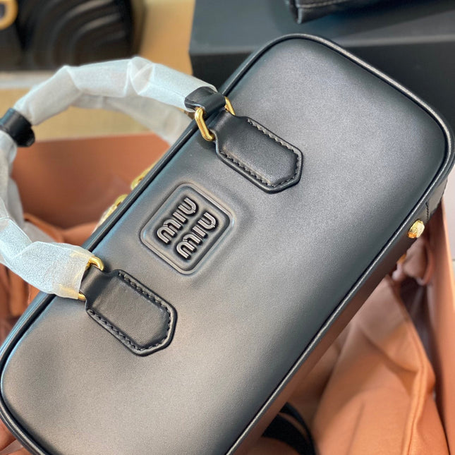 ARCADIE 27 BAG IN BLACK LEATHER