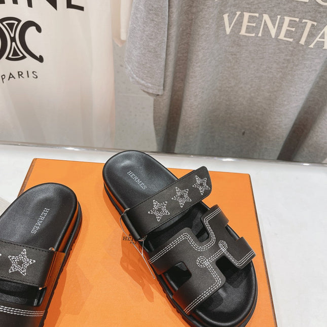 STAR-PATTERNED SANDAL BLACK  CALFSKIN