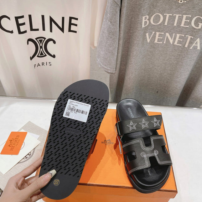 STAR-PATTERNED SANDAL BLACK  CALFSKIN