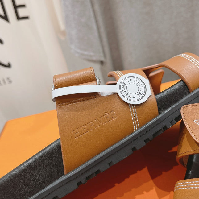 STAR-PATTERNED SANDAL BLACK AND CARAMEL CALFSKIN