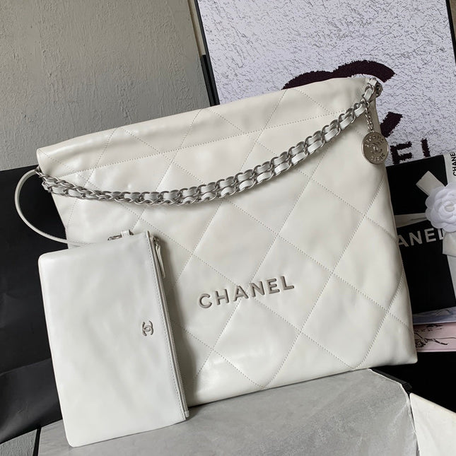 CC LARGE 42 HANDBAG IN WHITE SHINY CALFSKIN SILVER HARDWARE