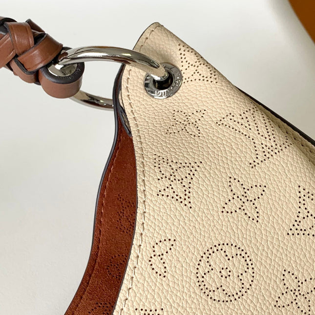 CARMEL HOBO BAG 40 IN CRÈME BEIGE MIHANA PERFORATED CALF LEATHER