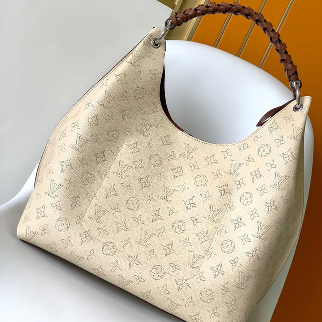 CARMEL HOBO BAG 40 IN CRÈME BEIGE MIHANA PERFORATED CALF LEATHER