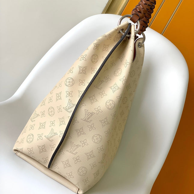 CARMEL HOBO BAG 40 IN CRÈME BEIGE MIHANA PERFORATED CALF LEATHER
