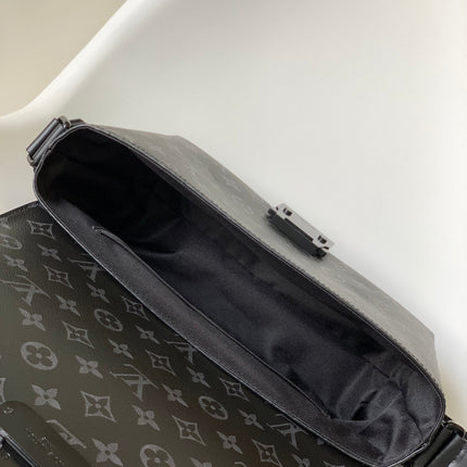 S-CAPE MESSENGER BAG 28 IN BLACK MONOGRAM ECLIPSE CANVAS