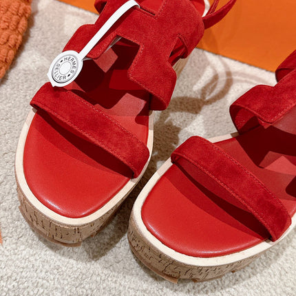 HM 25S HAVANE WEDGE SANDAL IN RED SUEDE