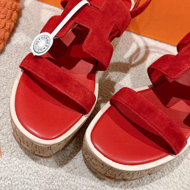 HM 25S HAVANE WEDGE SANDAL IN RED SUEDE