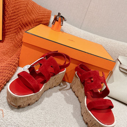 HM 25S HAVANE WEDGE SANDAL IN RED SUEDE