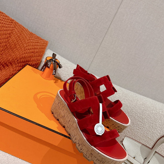 HM 25S HAVANE WEDGE SANDAL IN RED SUEDE