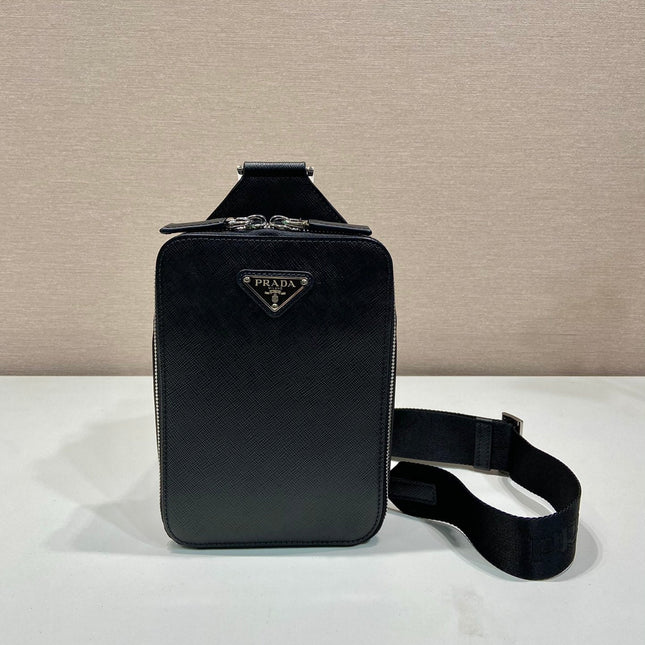 CHEST BAG 20 IN BLACK SAFFIANO LEATHER