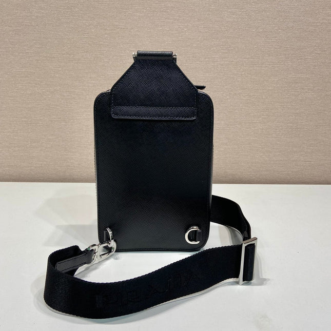 CHEST BAG 20 IN BLACK SAFFIANO LEATHER