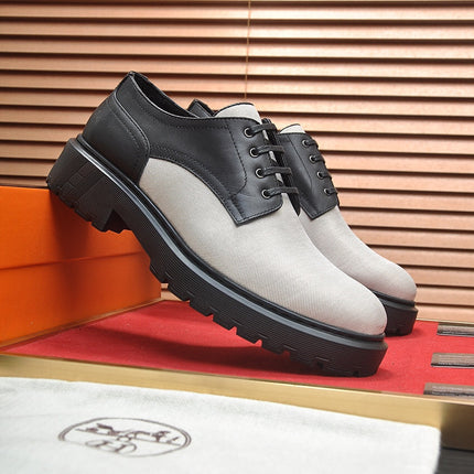 HM DANIEL TRAMPING SHOE BLACK AND CREAM BREATHABLE FABRIC