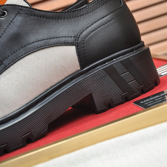 HM DANIEL TRAMPING SHOE BLACK AND CREAM BREATHABLE FABRIC