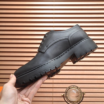 HM DANIEL TRAMPING SHOE BLACK CALFSKIN