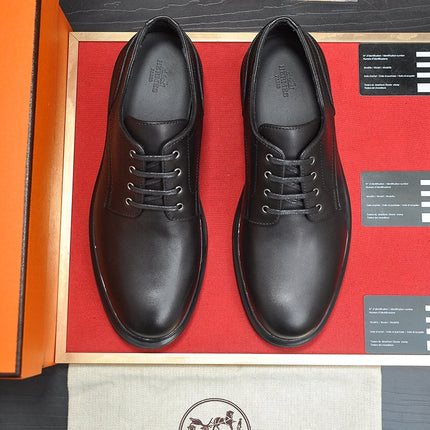 HM DANIEL TRAMPING SHOE BLACK CALFSKIN