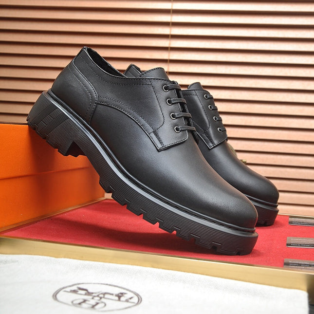 HM DANIEL TRAMPING SHOE BLACK CALFSKIN