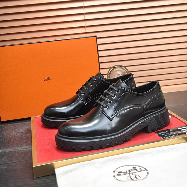 HM DANIEL TRAMPING SHOE GLOSSY BLACK CALFSKIN