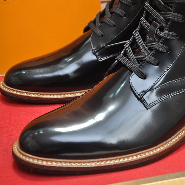 LV SHORT BOOT IN GLOSSY BLACK CALFSKIN