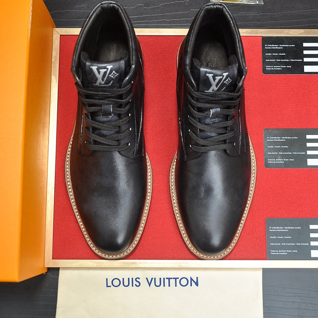 LV SHORT BOOT IN BLACK CALFSKIN