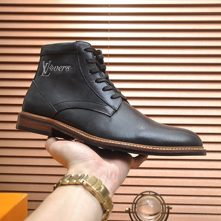 LV SHORT BOOT IN BLACK CALFSKIN