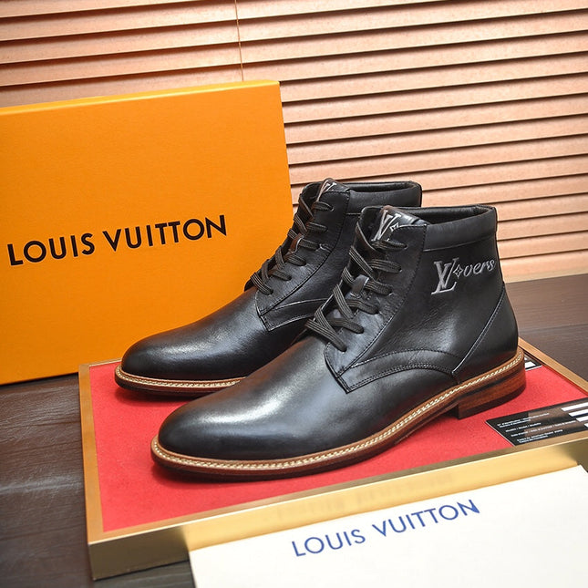 LV SHORT BOOT IN BLACK CALFSKIN
