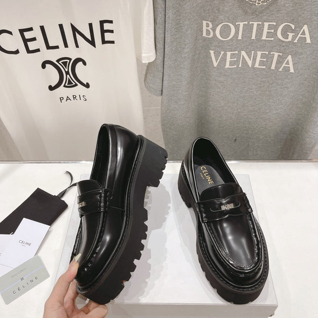 CHUNKY LOAFER IN BLACK POLISHED BULLSKIN