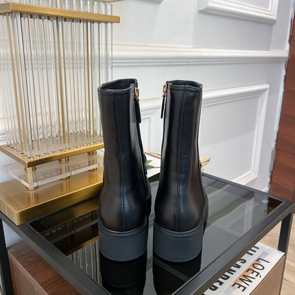 GG CLASSIC LOGO ANKLE BOOTS IN BLACK CALFSKIN